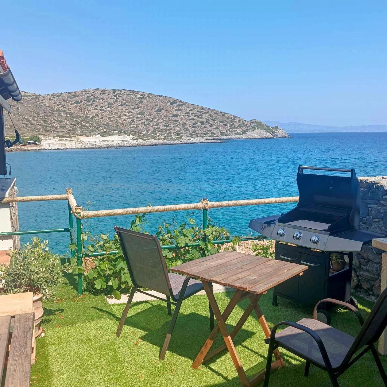 Holiday home Tholos Alexandra's Beachfront House